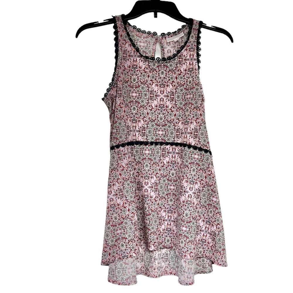 Lauren Conrad size XS sleevless floral print tank top